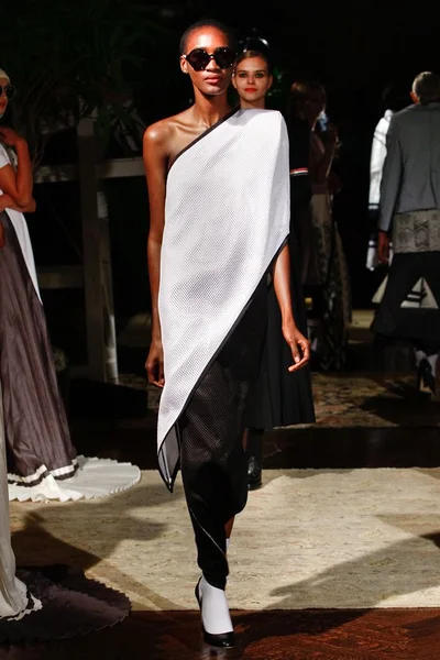 Look 26